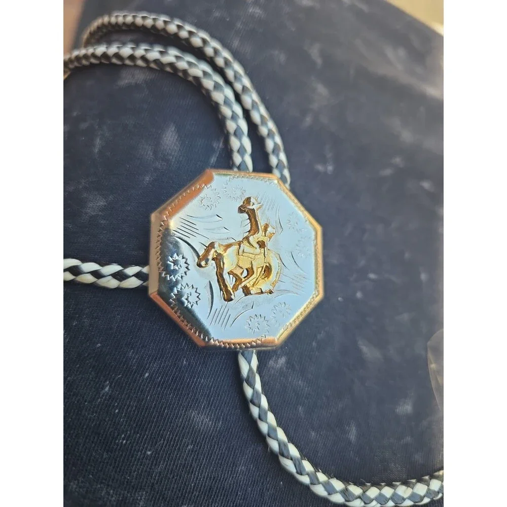 Vintage Western 3-D Cowboy Rodeo Rider BOLO Tie Etched Silver Tone Octagon Shape